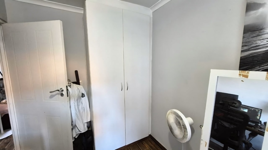 To Let 2 Bedroom Property for Rent in Table View Western Cape